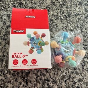 Tohibee NEW IN PACKAGING Multi-Color Teether Ball for Kids